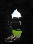 SX09362 Look through window onto courtyard Restormel Castle.jpg